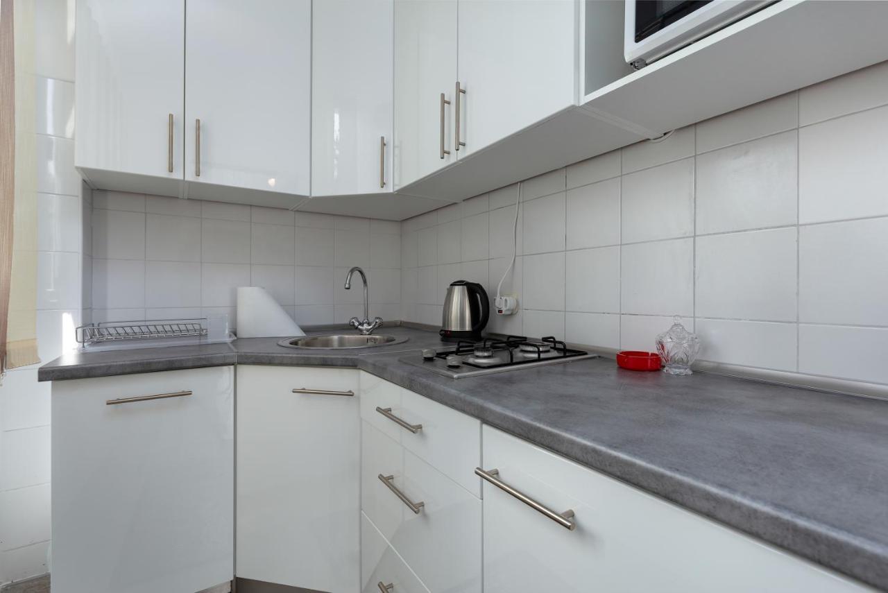 Top Central Apartments Pula Bagian luar foto